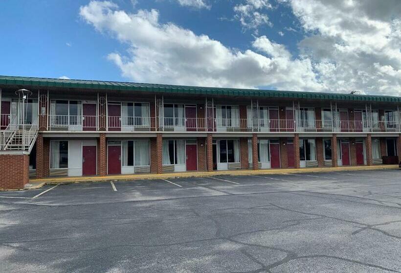 فندق صغير Coachman S Inn Motel