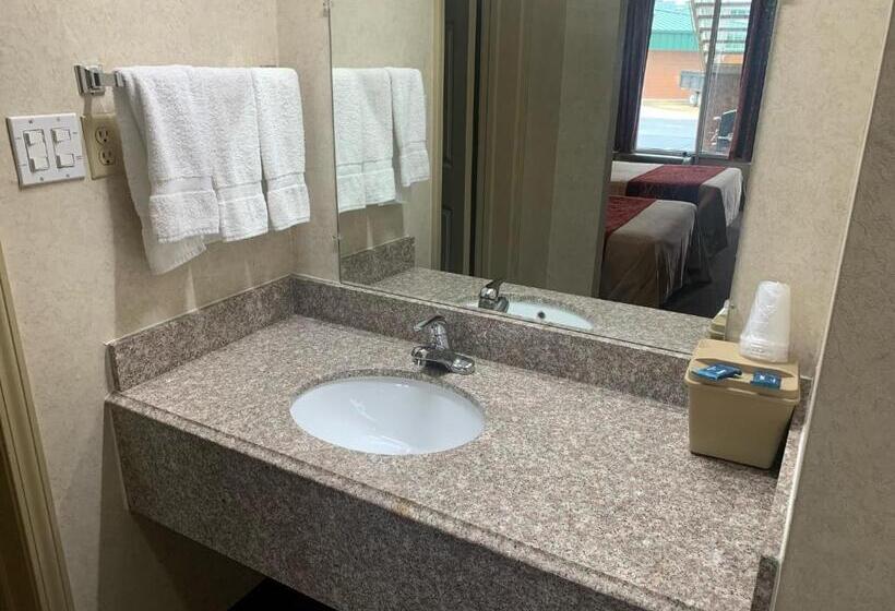 فندق صغير Coachman S Inn Motel