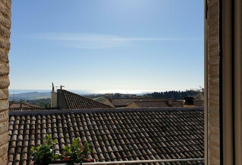 住宿加早餐  Aghèl Luxury Room