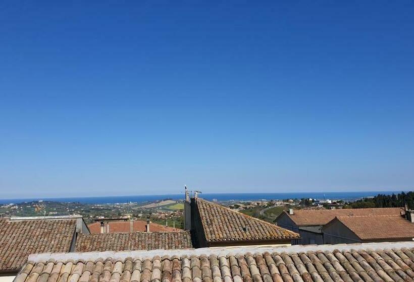 住宿加早餐  Aghèl Luxury Room