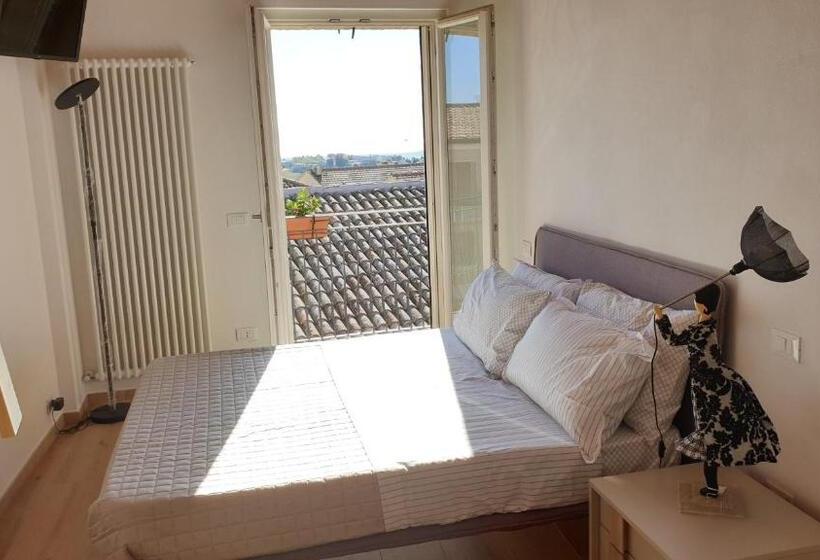 住宿加早餐  Aghèl Luxury Room