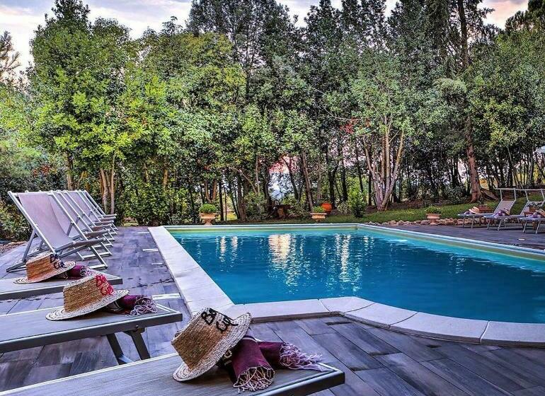 تختخواب و صبحانه L’aurora