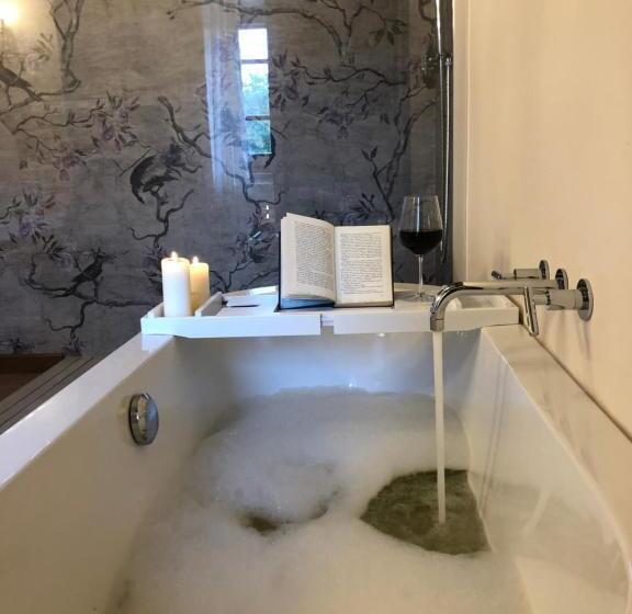 تختخواب و صبحانه L’aurora