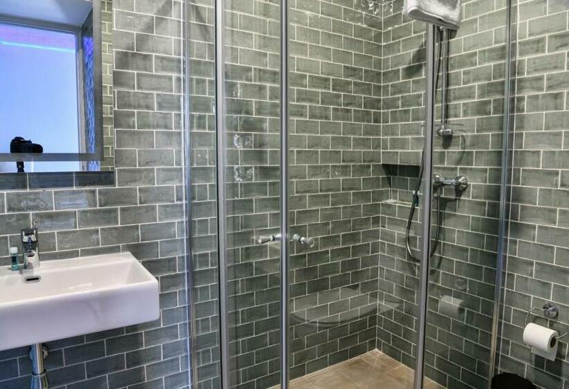 تختخواب و صبحانه Xeuchia Accommodation