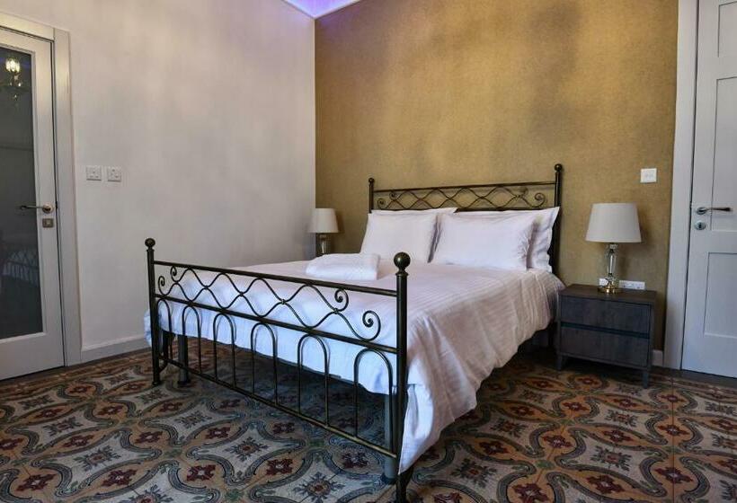 تختخواب و صبحانه Xeuchia Accommodation