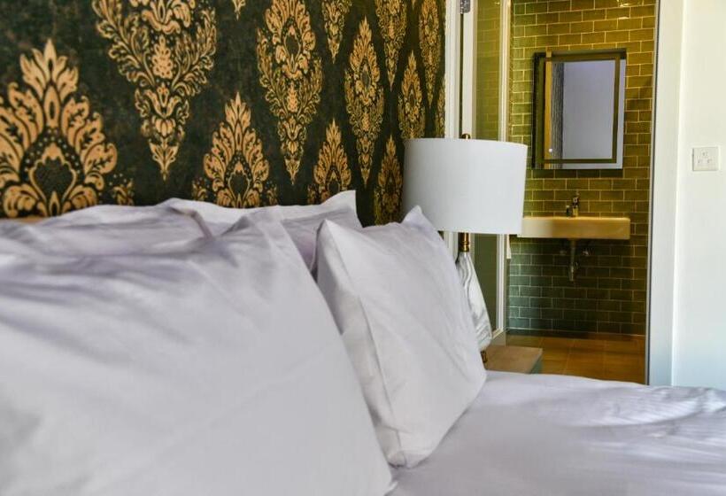 تختخواب و صبحانه Xeuchia Accommodation