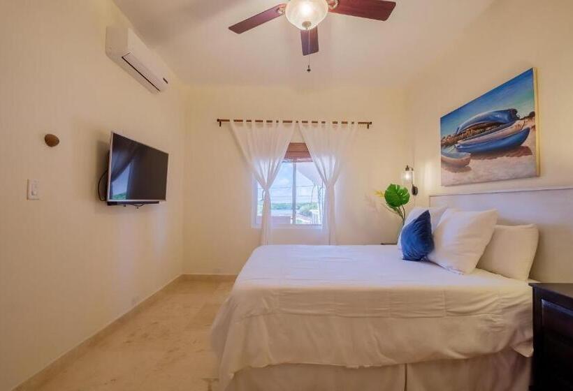 Hol Chan Reef Resort & Villas