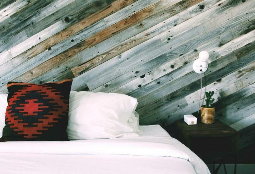 فندق Amigo Motor Lodge