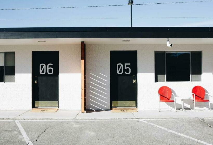 فندق Amigo Motor Lodge