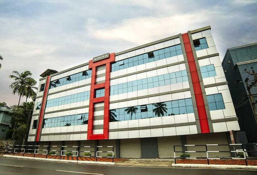 호텔 Ashoka Tourist Home