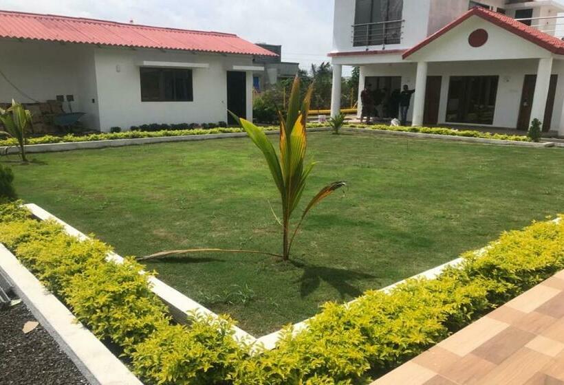 فندق Berryl Resorts