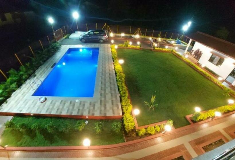 فندق Berryl Resorts