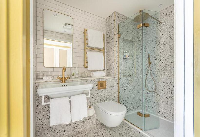 Harbour Beach Club, Hotel & Spa