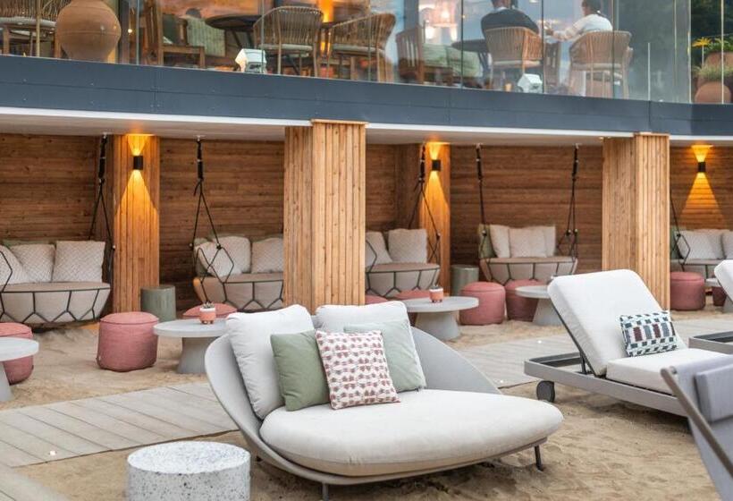 Harbour Beach Club, Hotel & Spa