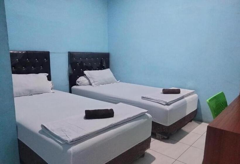 فندق Home Stay Kembar Syariah Redpartner