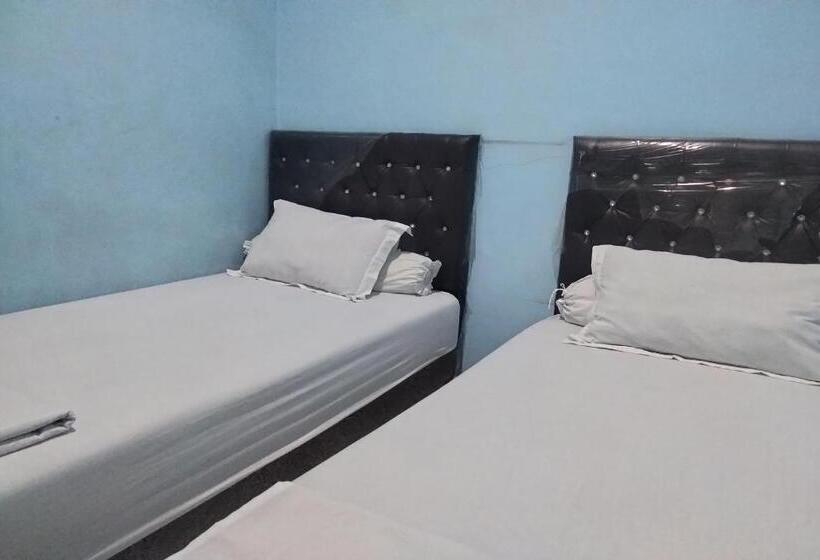 فندق Home Stay Kembar Syariah Redpartner