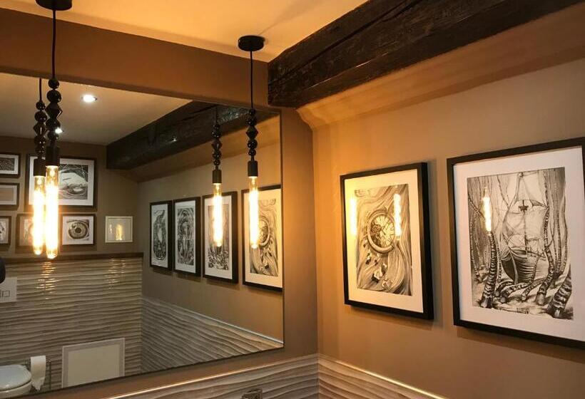 Отель Hôtel D’artiste