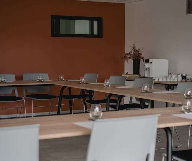 בית מלון כפרי Hôtel Restaurant Villa Métis