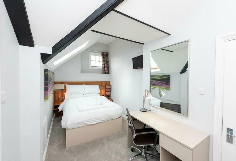 Отель Uno Heathrow Windsor