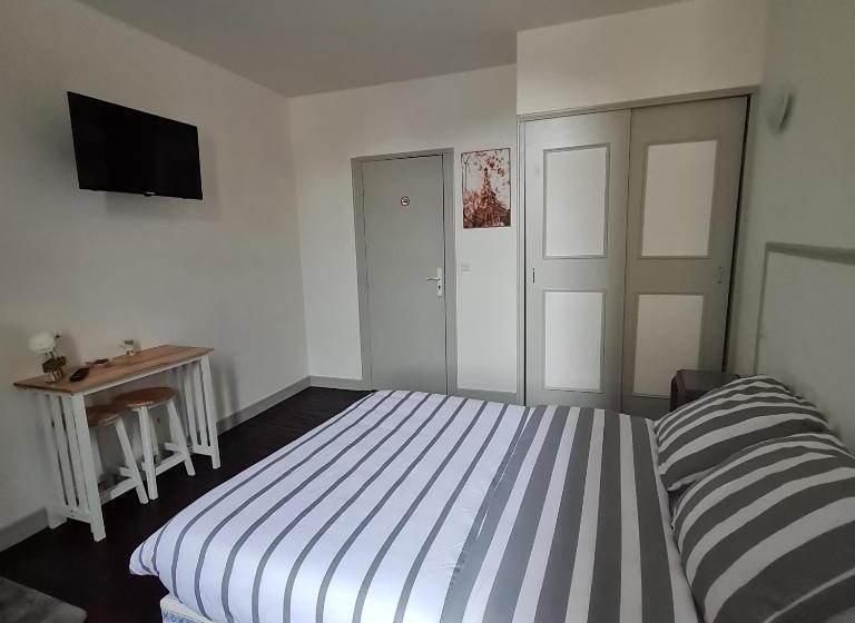 בית מלון כפרי Le Commerce