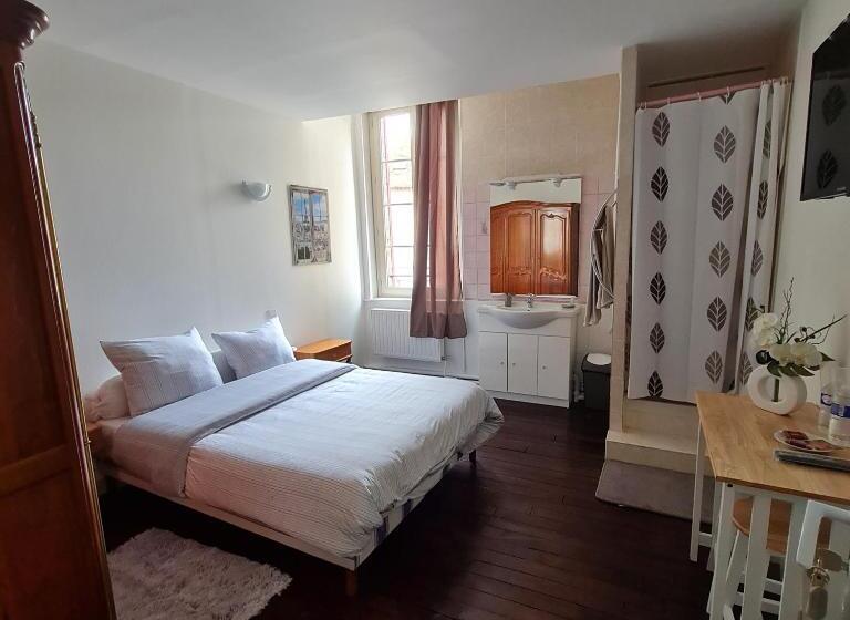 בית מלון כפרי Le Commerce