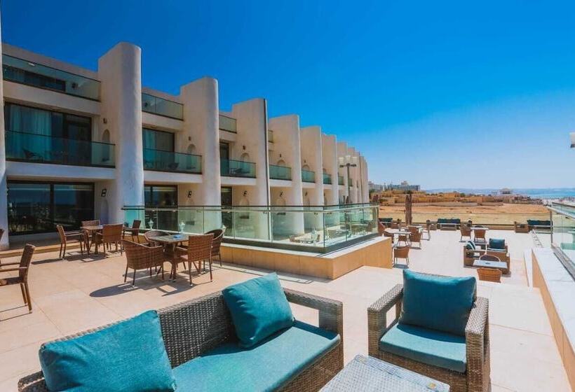 هتل Les Sables D Or