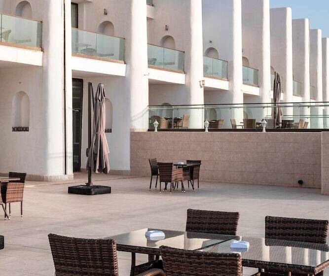 هتل Les Sables D Or