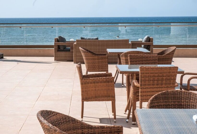 هتل Les Sables D Or