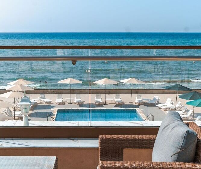 هتل Les Sables D Or