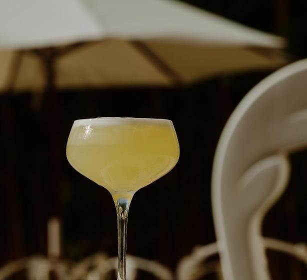 호텔 Hôtel Maison Pavlov   Restaurant & Spa