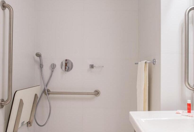 Отель Moov Porto Alegre