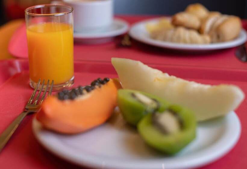 Отель Moov Porto Alegre