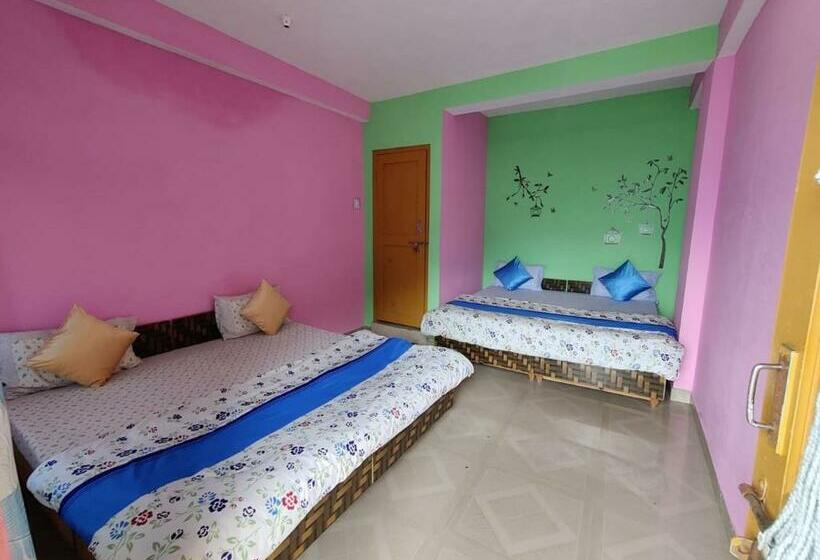 فندق Mountain View Guesthouse And Cafe