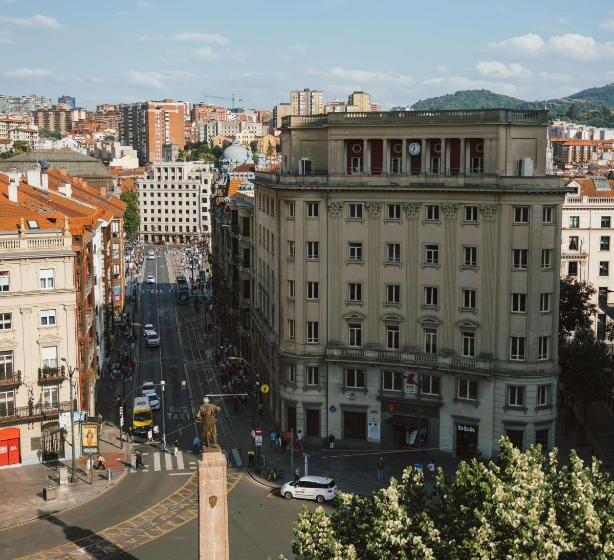 هتل Radisson Collection Bilbao