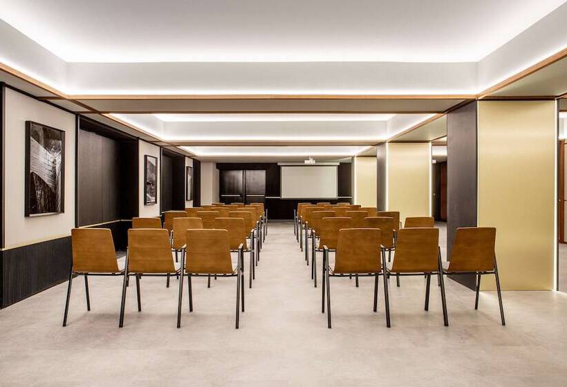 هتل Radisson Collection Bilbao