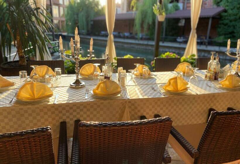 בית מלון כפרי Rritja E Koranit