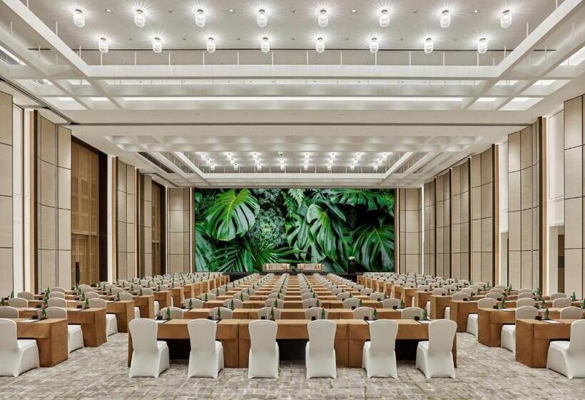 Отель Shangrila Qiantan, Shanghai