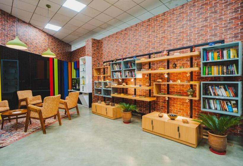 Hotel Skyview By Empyrean