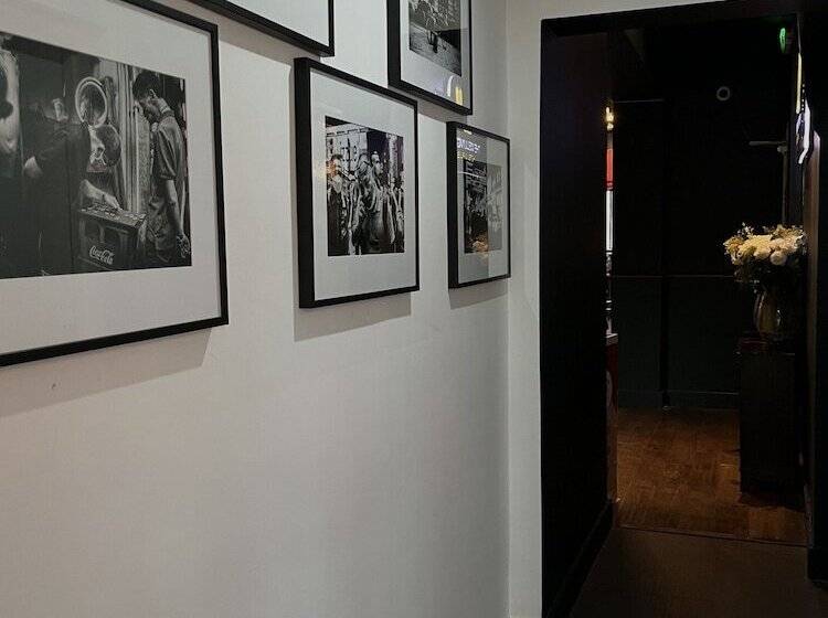 The Wellington Hotel Birmingham   Breakfast Included, Near O2 Academy & City Centre