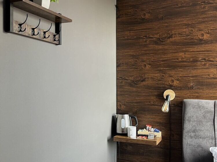 The Wellington Hotel Birmingham   Breakfast Included, Near O2 Academy & City Centre