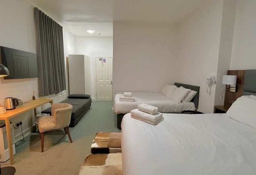 The Wellington Hotel Birmingham   Breakfast Included, Near O2 Academy & City Centre