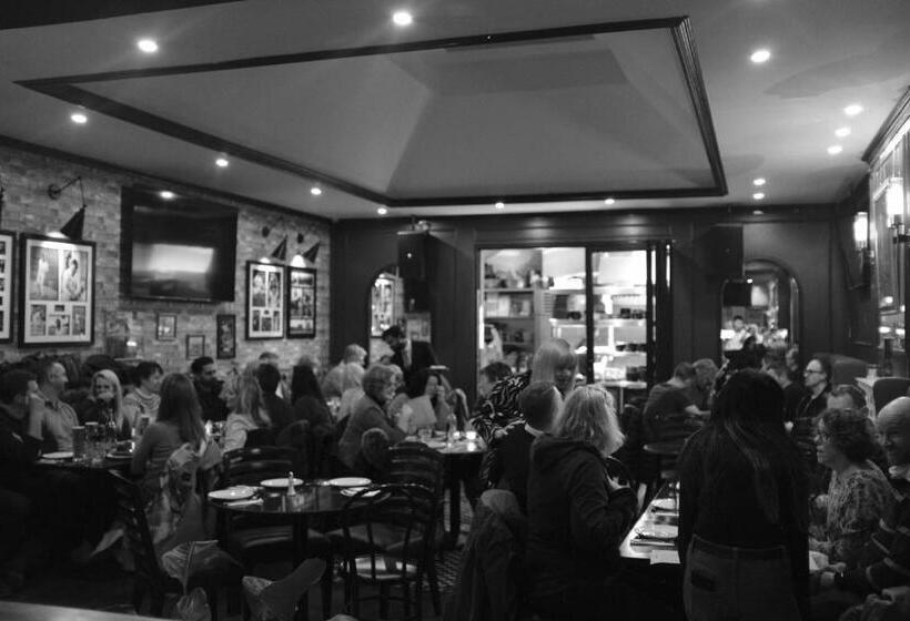 The Wellington Hotel Birmingham   Breakfast Included, Near O2 Academy & City Centre