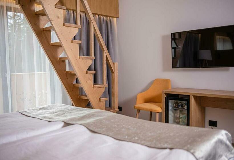 ホテル Ursuletul Predeal