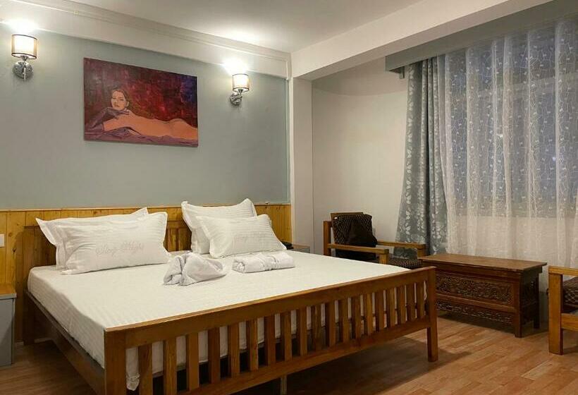 Mellow Fellow Hostel