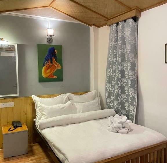 Mellow Fellow Hostel