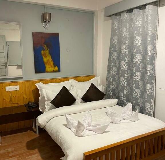 Mellow Fellow Hostel