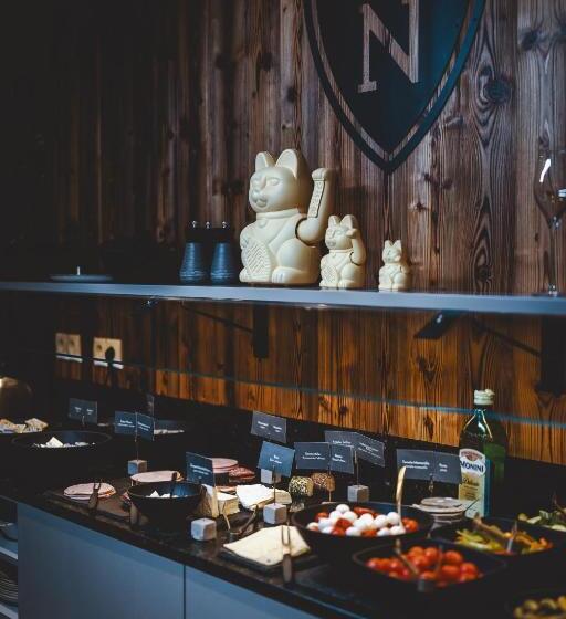 Nikolaus By Avenida Panoramic Wellness Suites