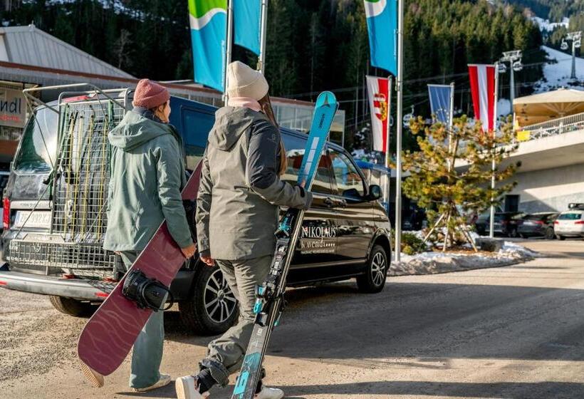 Nikolaus By Avenida Panoramic Wellness Suites