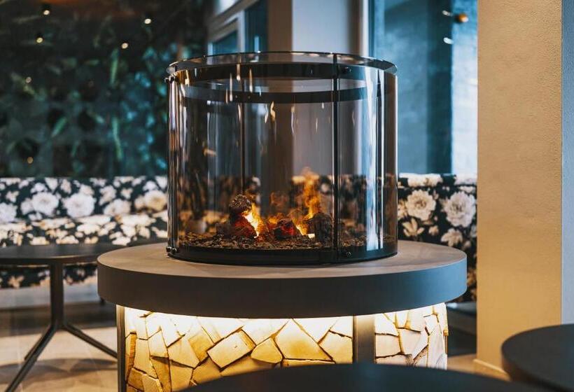 Nikolaus By Avenida Panoramic Wellness Suites