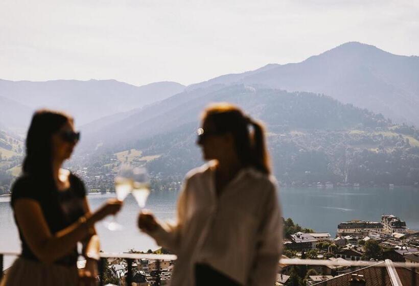 Nikolaus By Avenida Panoramic Wellness Suites